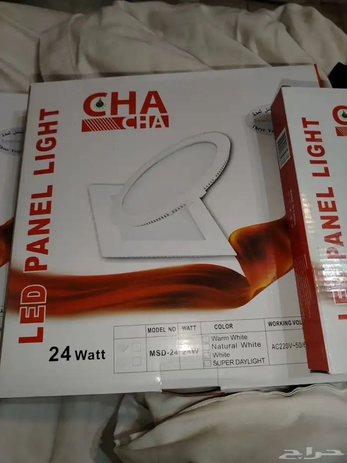 لمبات وأدوات كهربائية مخفضة وأسلاك دش 24