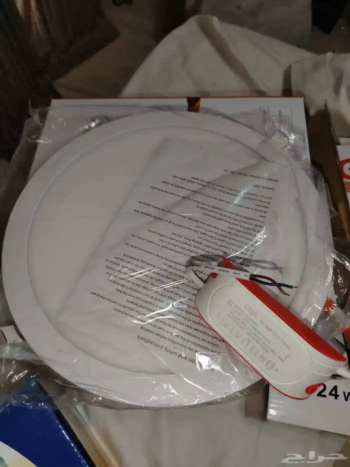 لمبات وأدوات كهربائية مخفضة وأسلاك دش 23