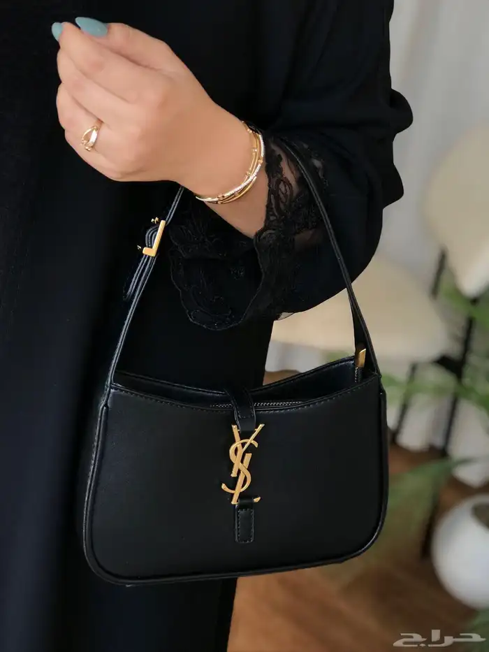 عرض شنط سان لوران هاي كوالتي 15