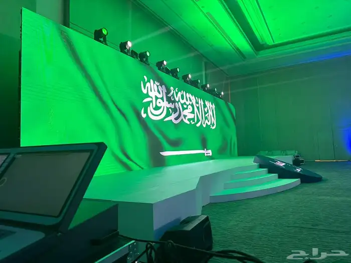تاجير شاشات داخلي وخارجي P2P3 35