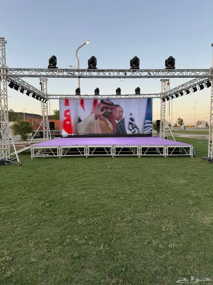 تاجير شاشات داخلي وخارجي p2p3 32