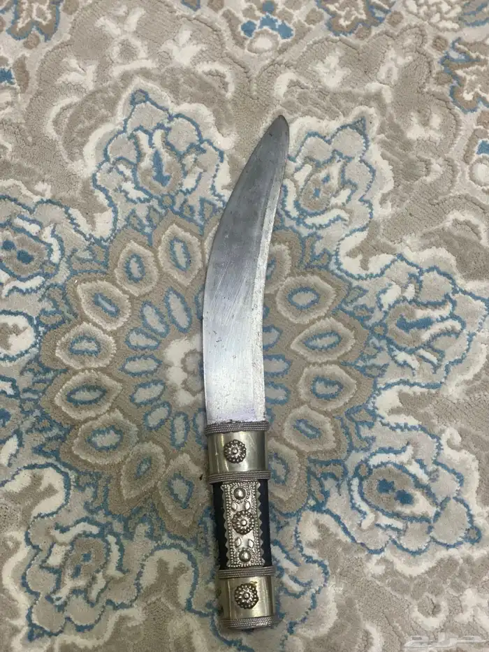 سكين قديمه حدها موس 5