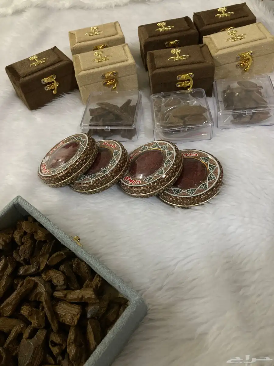 عود وزعفران للبيع 0