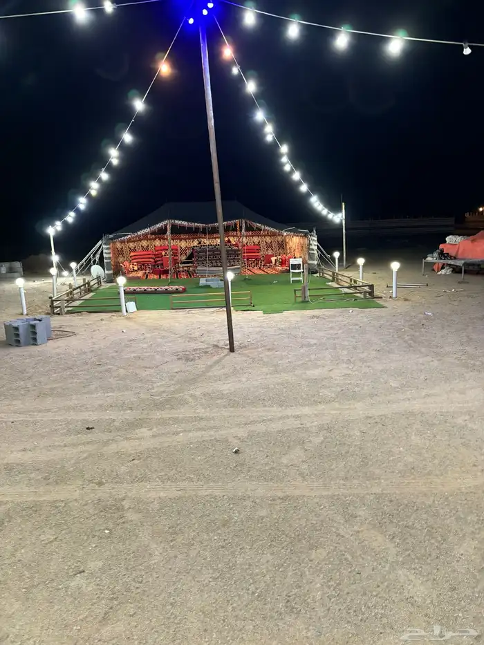 مخيم للبيع قسمين أو قسم منصوبه في الموقع 7