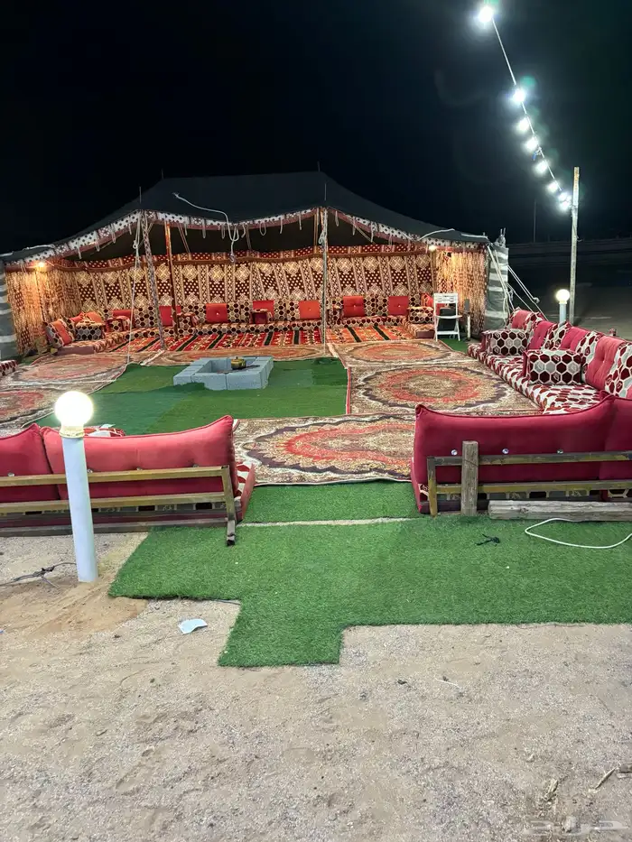 مخيم للبيع قسمين أو قسم منصوبه في الموقع 5