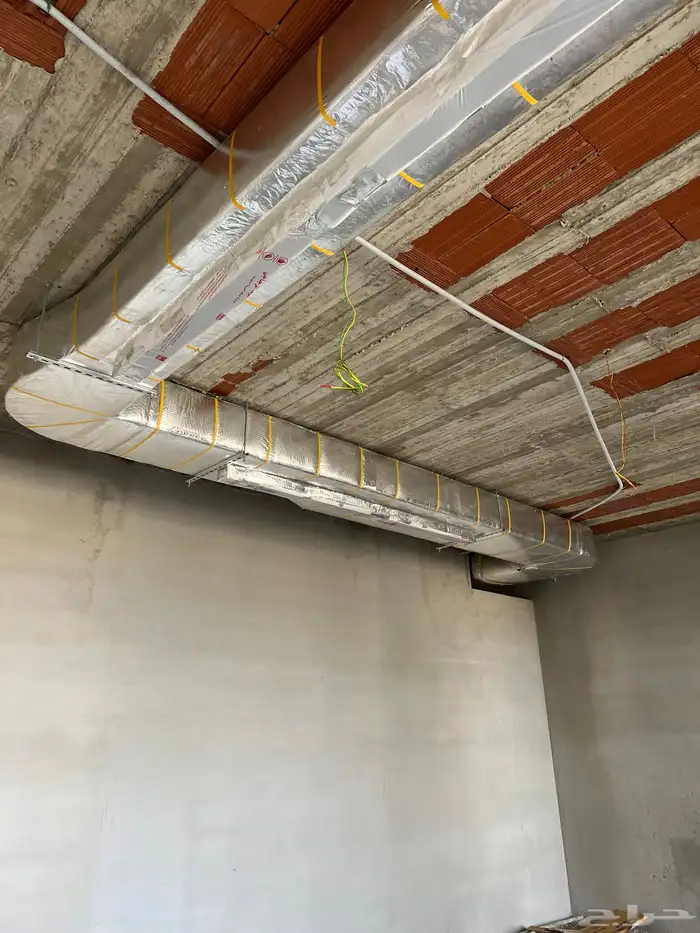 دكت مكيفات مركزية واعمال الكلادينج 34