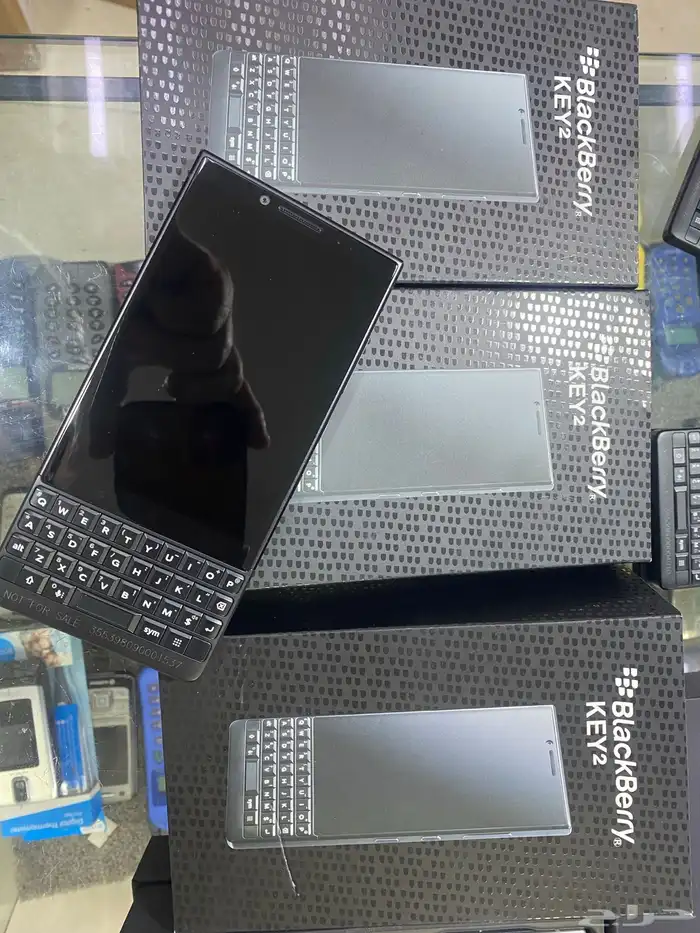 جوالات بلاك بيري نوكيا اصلي بولد كي ون كي2 10