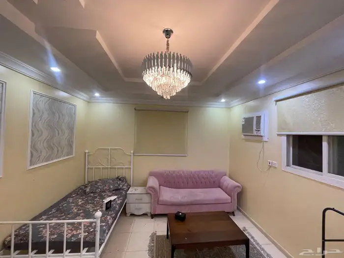 العليا غرفه مفروشه للايجار الشهري مطوب مقيم 0