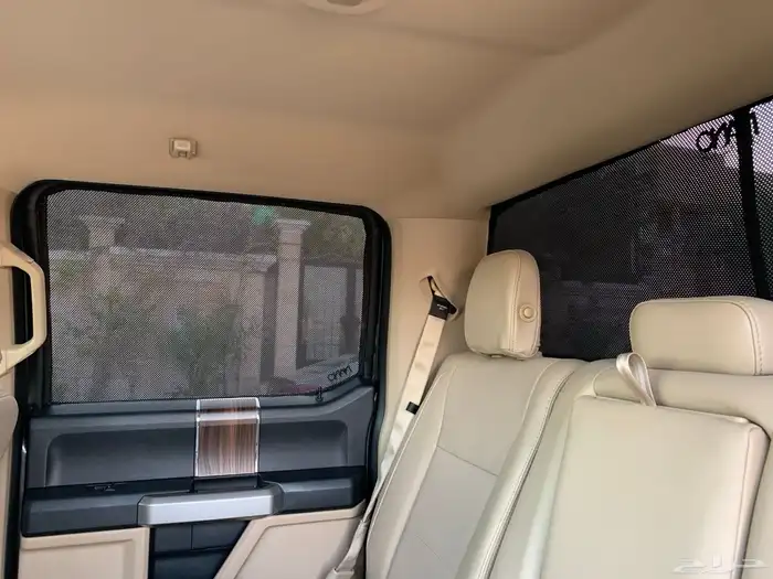 الخصوصية والعزل في السيارات 10