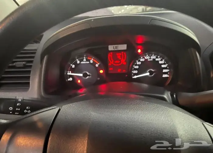 ايسوزو D-Max غمارتين ستندر دبل 2025 5