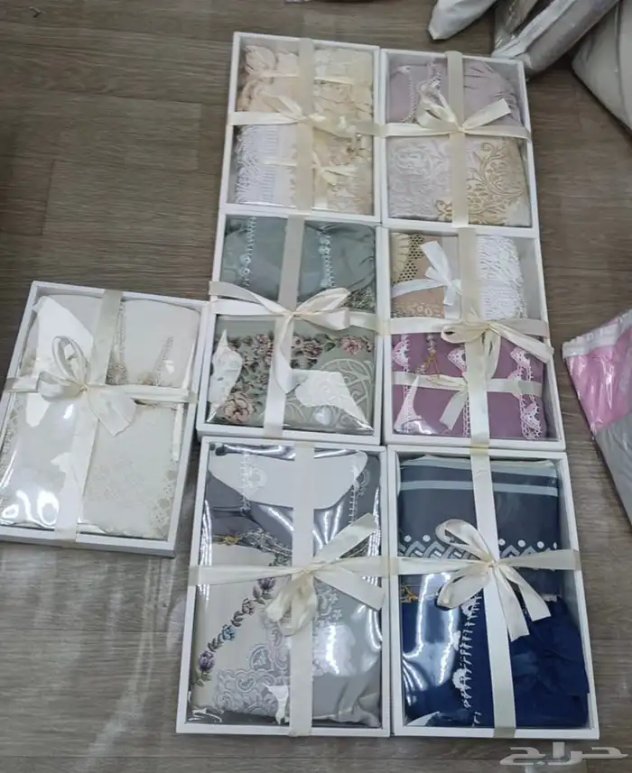 بوكسات هدايا واطقم 20