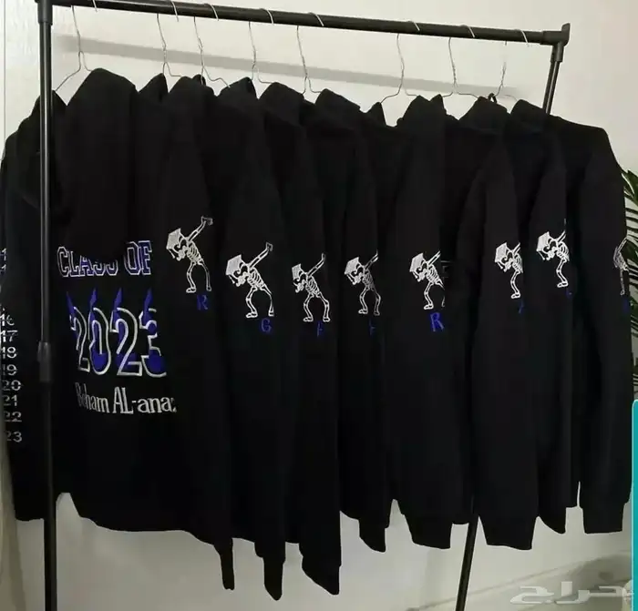 بلوفرات نسائي ورجالي 47