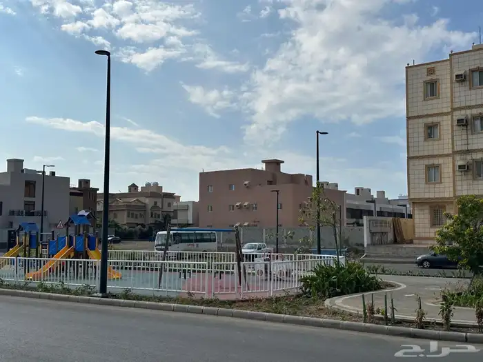 أرض للبيع في حي الياقوت أبحر 10