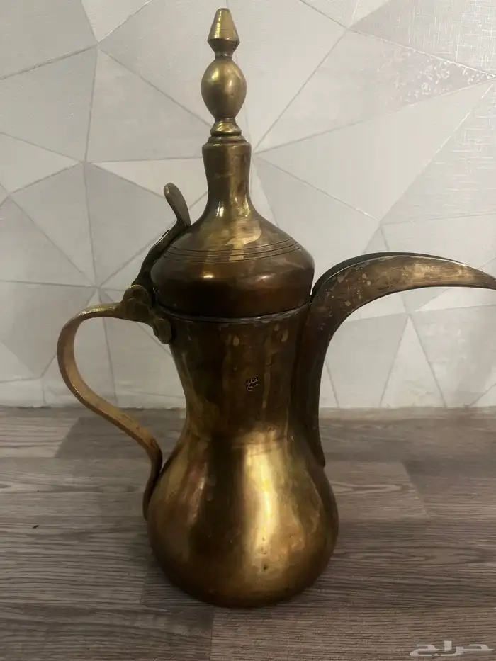 دلتين تراثيه وابريق 0