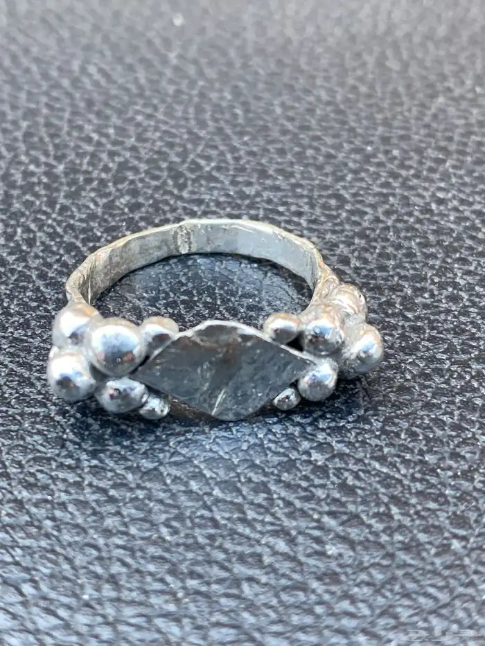 خاتم قديم السعر 150 0