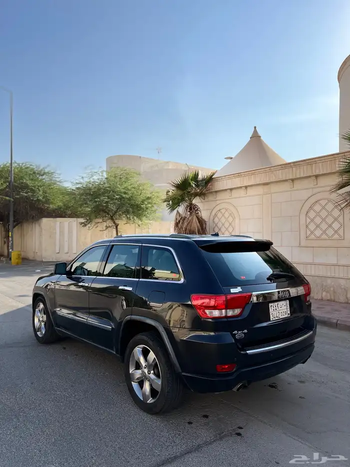 جيب جراند شروكي اوفر لاند V8 2011 4