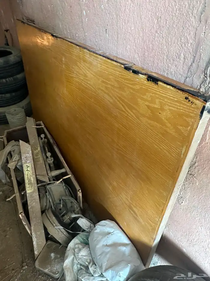 باب خشب نظيف 0