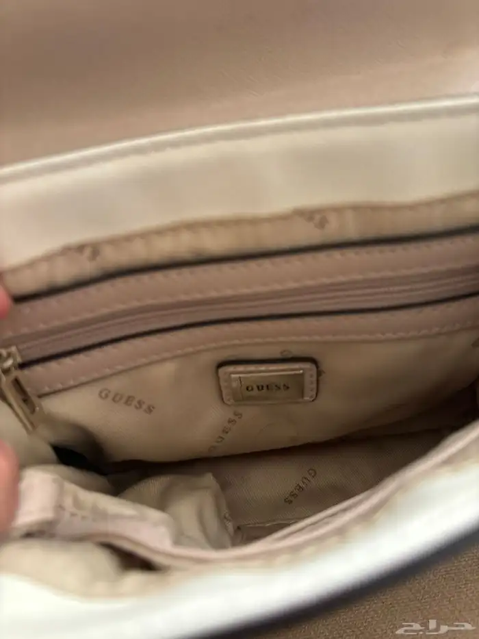 شنطة قيس guess 0