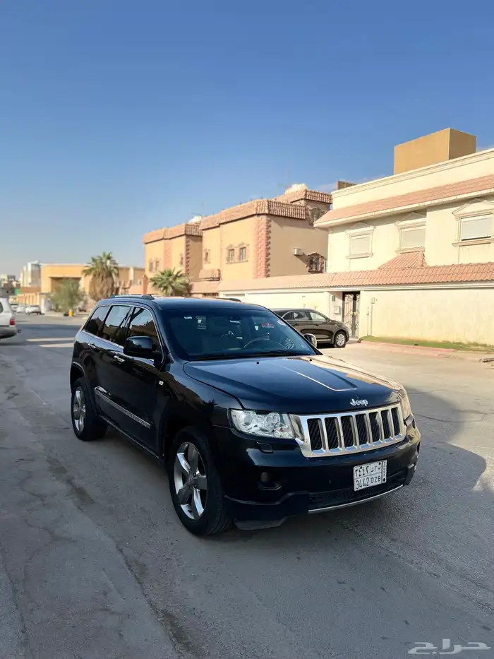 جيب جراند شروكي اوفر لاند V8 2011 1