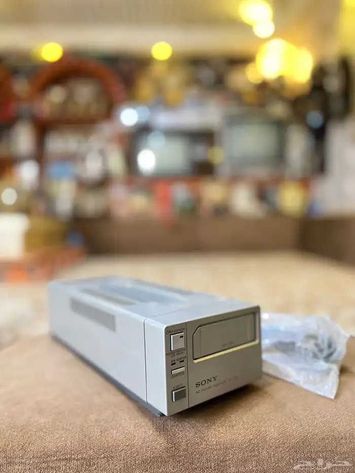 مشغل وشاحن بطاريات SONY قديم مخزن 5