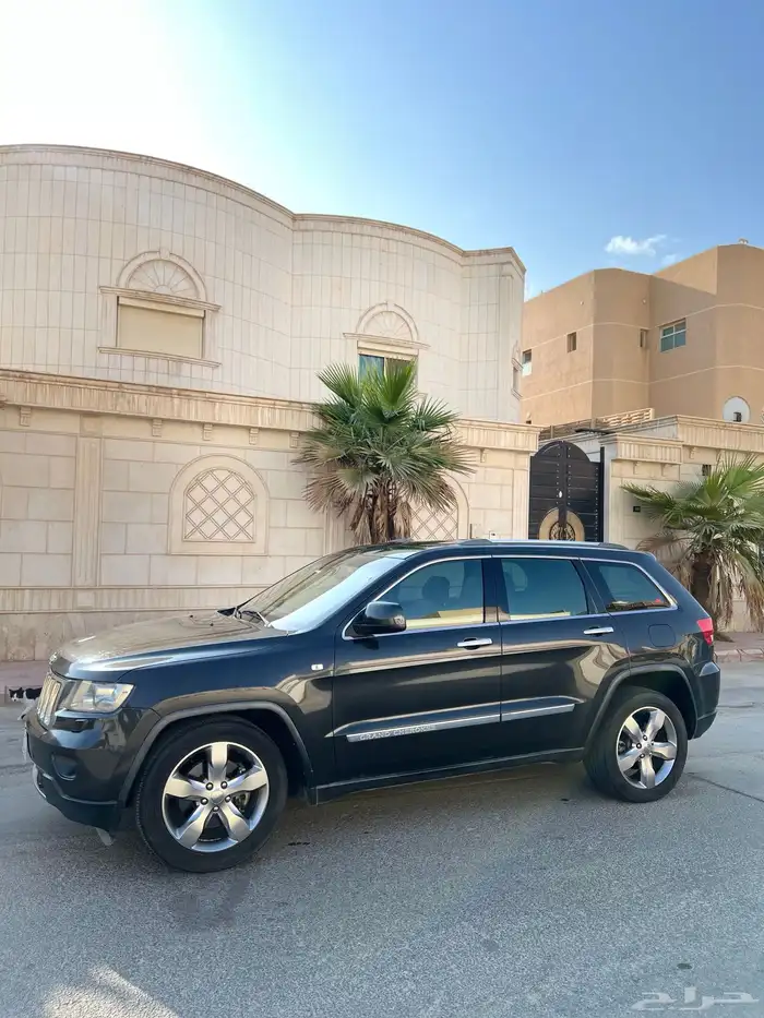 جيب جراند شروكي اوفر لاند V8 2011 3