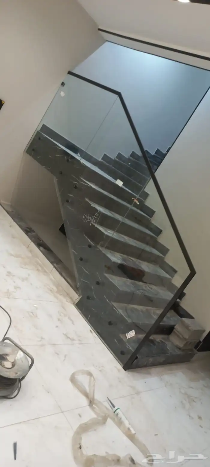 ورشه عرفه هورين الزجاج سكريت 0