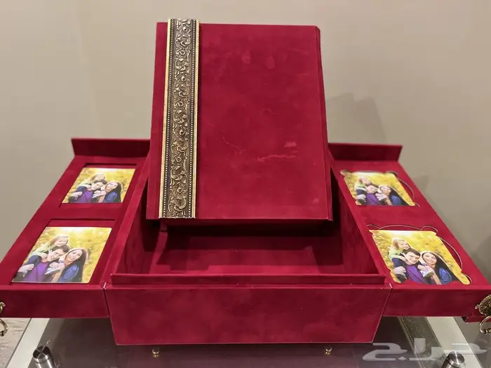 ألبوم صور خشبي من لمسات للعرائس3 ألوان 10