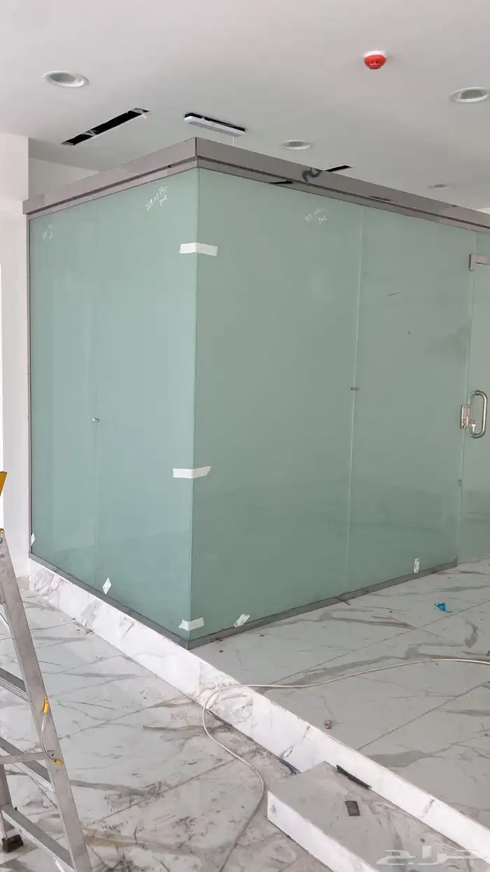 معلم زجاج سكوريت وصيانه ابواب 3
