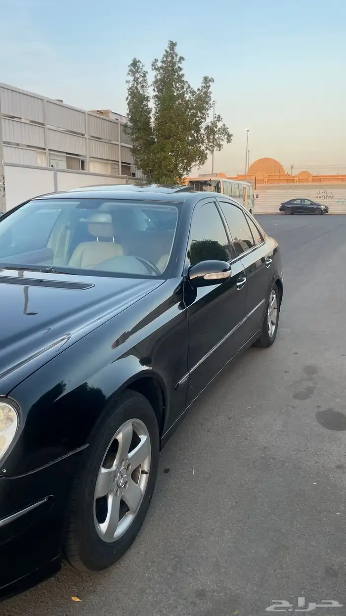 مرسيدس E 8