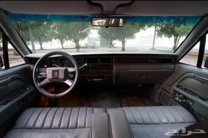 تاون كار 1988 مخزن ماشي 80 الف فقط 6