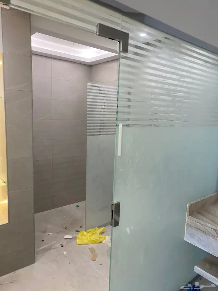 معلم زجاج سكوريت وصيانه ابواب 0