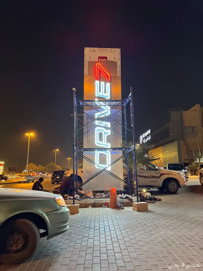حروف زنكور حروف استالس كلادينج اكريلك استيكر بنرات مطبوعات 11