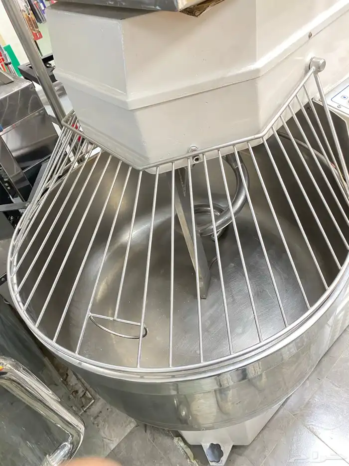 عجانة حلزوني 200 لتر ايطالي مستخدم 5