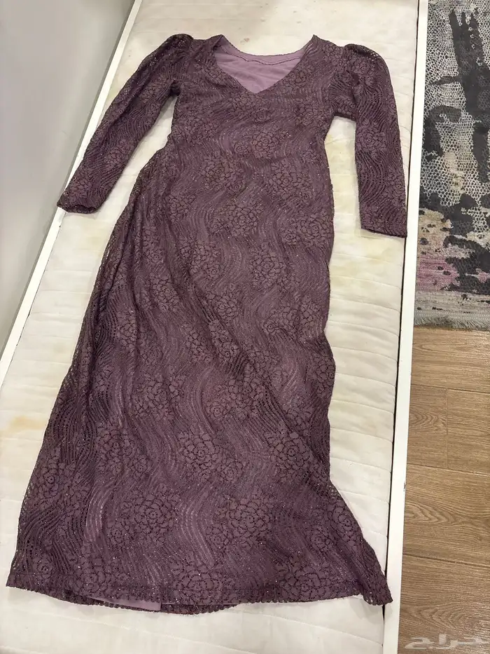 فستان مستعمل للبيع 0