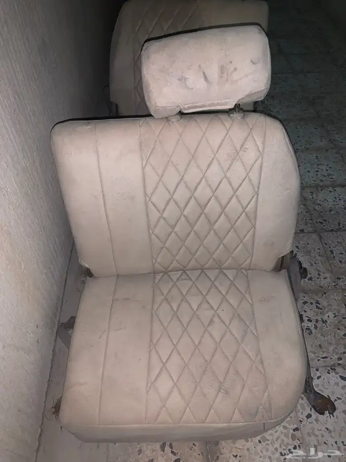 كراسي لاند كروزر 2007 1