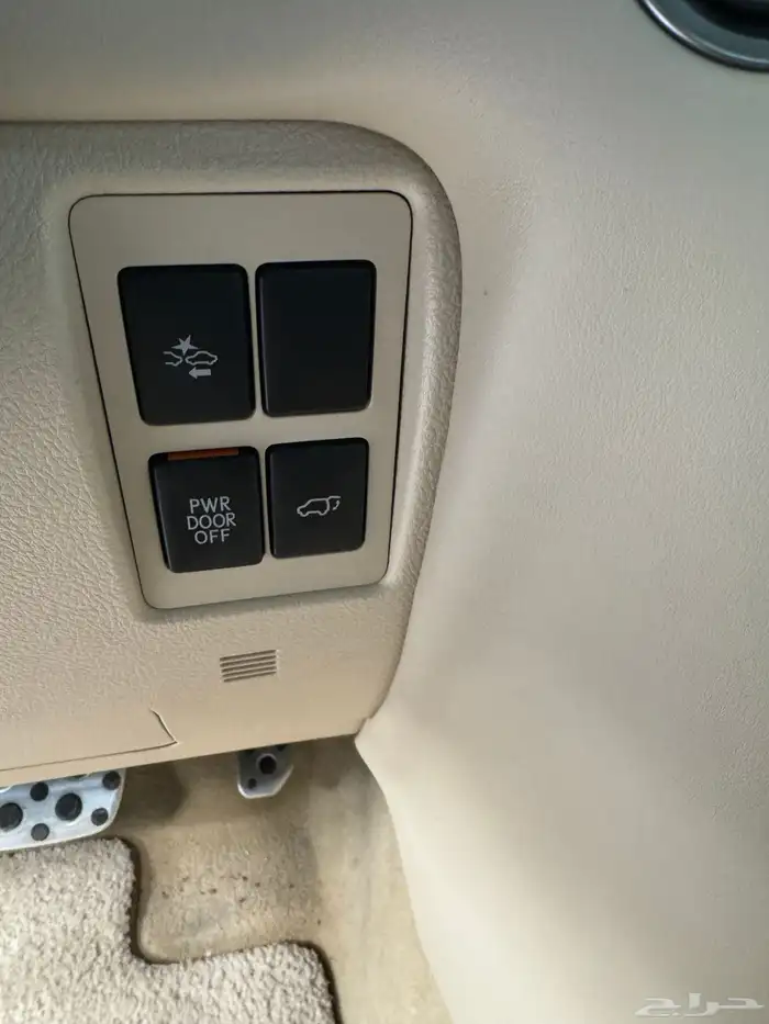 لكزس 2019 فل كامل LX570 12