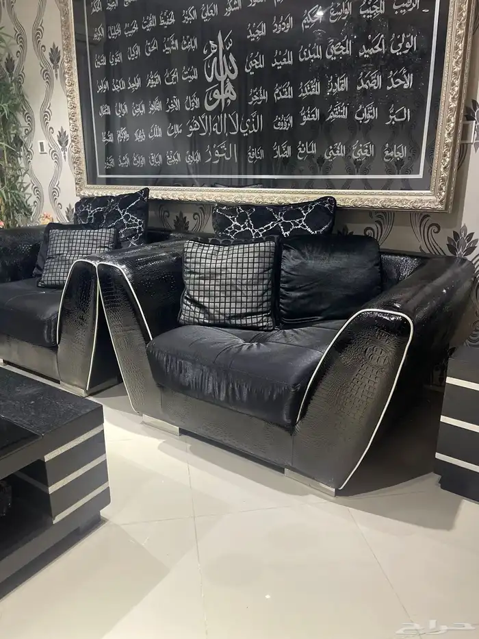 كنب بحالة جديدة جداا 3