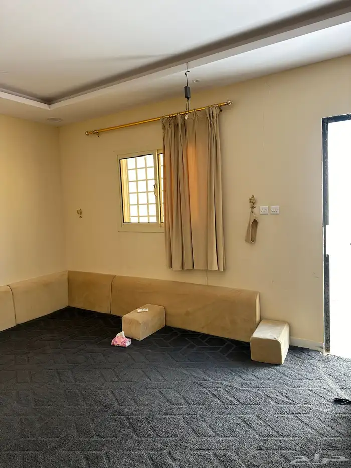 إستراحة للاجار مقابل الجامعة 2