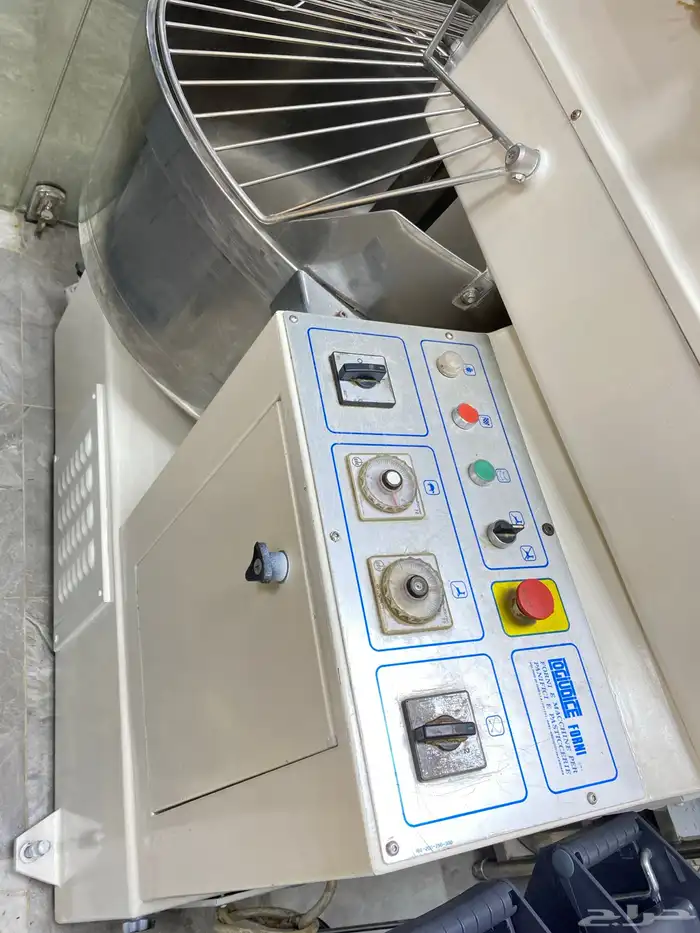 عجانة حلزوني 200 لتر ايطالي مستخدم 9