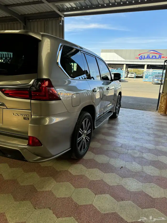 لكزس 2019 فل كامل LX570 5