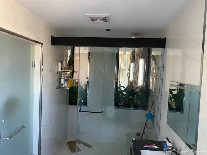 معلم زجاج سكوريت وصيانه ابواب 1