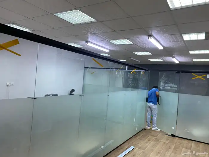 معلم زجاج سكوريت وصيانه ابواب 6