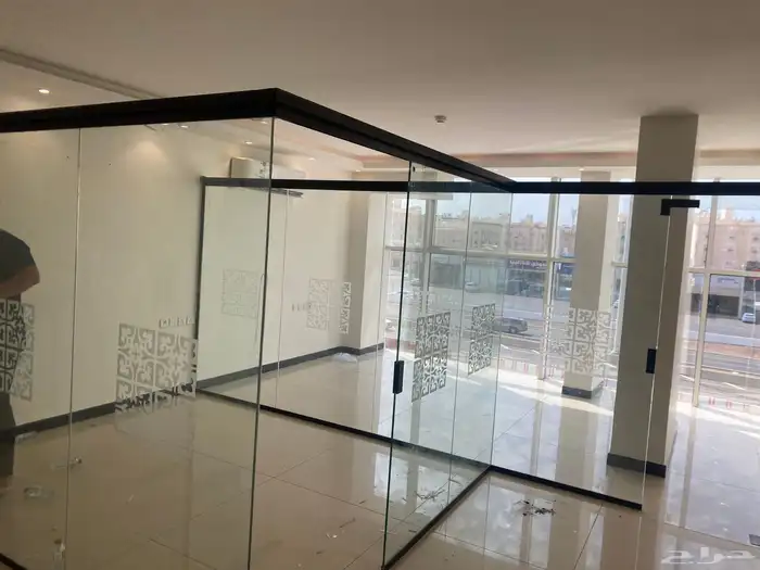 معلم زجاج سكوريت وصيانه ابواب 7