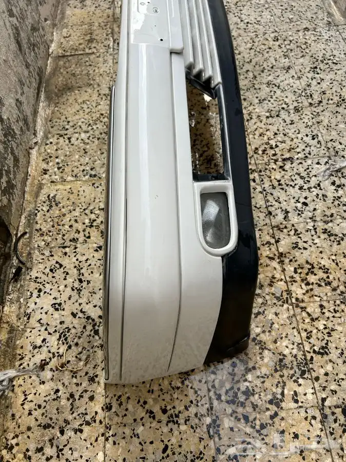 صدام مرسيديس ابوعيون 1999 2