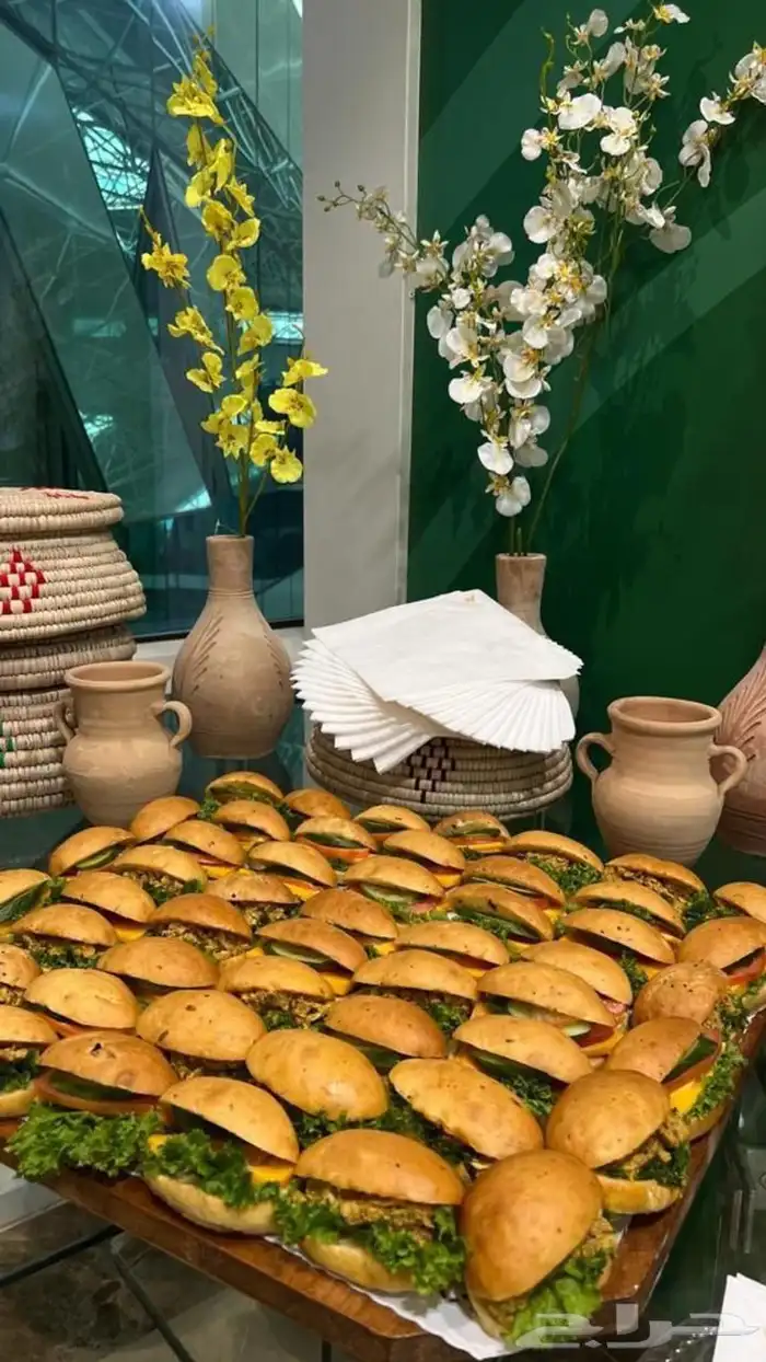 تنظيم كوفي بريك وبوفيهات غداء وعشاء 3