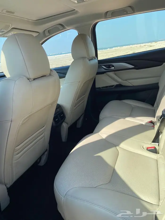 للبيع مازدا cx9 نص فل الموديل 2018 5