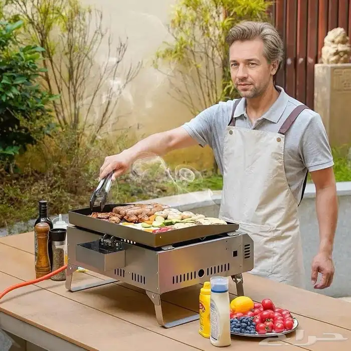 شواية وفرن غاز مع حقيبة   كويسه جدا ضمان سنتين 380ريال 2