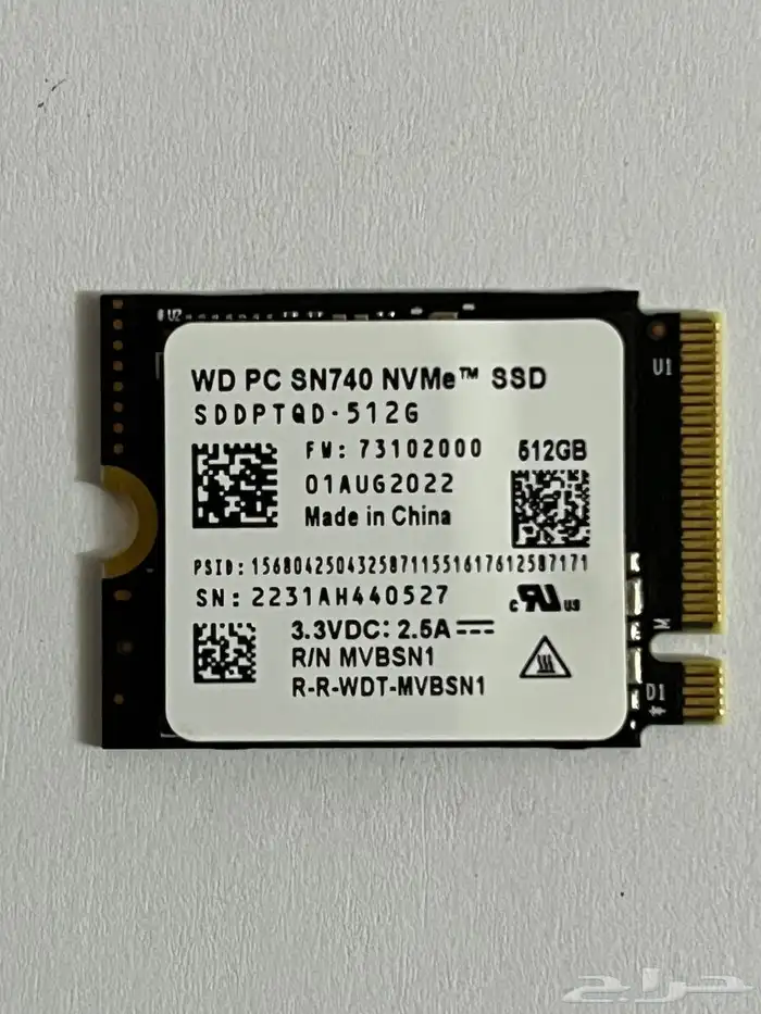 للبيع ذاكرتين ssd nvme 512gb gen 4 and sd card 1tb 0