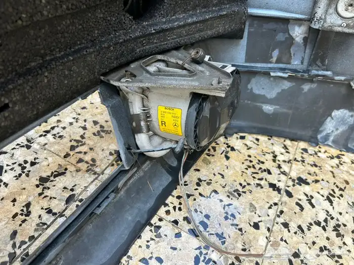 صدام مرسيديس ابوعيون 1999 6