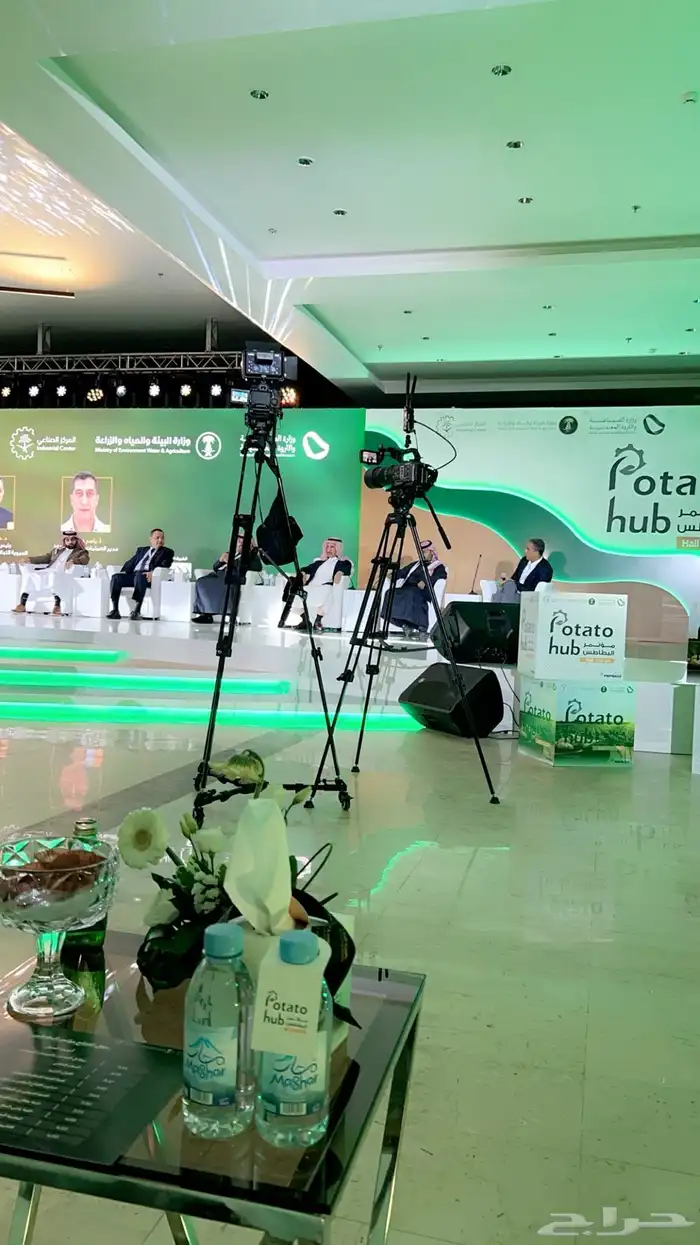 مصور محترف زواجات الرياض الدلم حوطة بني تميم الحريق الافلاج 0